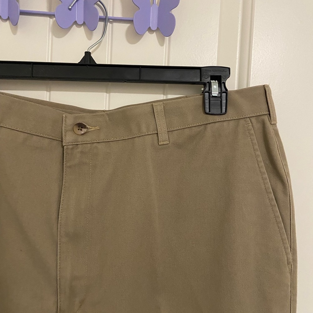 NWOT Van Heusen men’s tan khaki dress pants size 38/32 - Picture 2 of 7